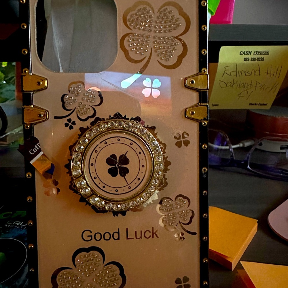 This is a iphone14 promax beautiful case